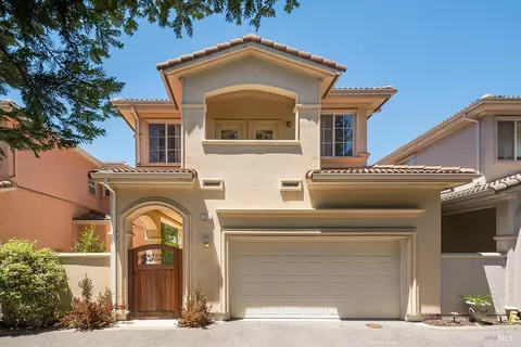 22 Twin Creeks Ct, Novato, CA 94947