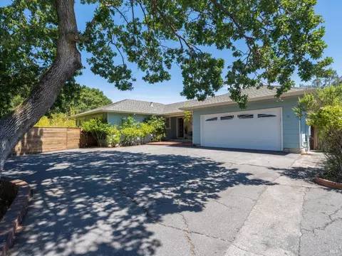21 Island Dr, San Rafael, CA 94901