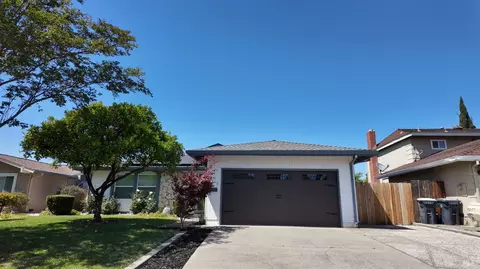 2740 Owens St, Fairfield, CA 94534