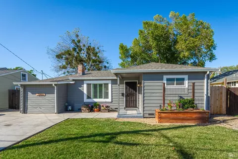 2906 Kilburn Ave, Napa, CA 94558