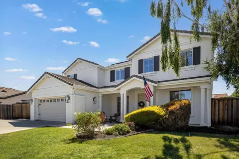 1054 Zephyr Ct, Vacaville, CA 95687