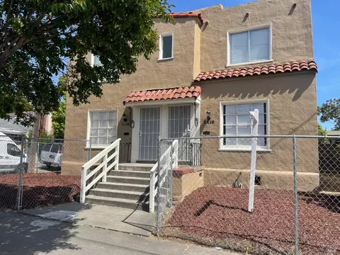 2416 Seminary Ave, Oakland, CA 94605