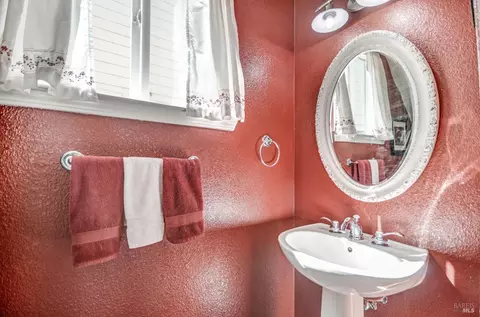 7981 Ferrari Way, Windsor, CA 95492 photo 24