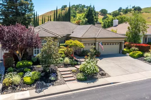630 Hillcrest Cir, Vacaville, CA 95688