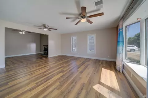 148 Ralph Ave, Vacaville, CA 95687 photo 8