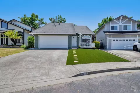 1413 Mariner Pl, Rohnert Park, CA 94928