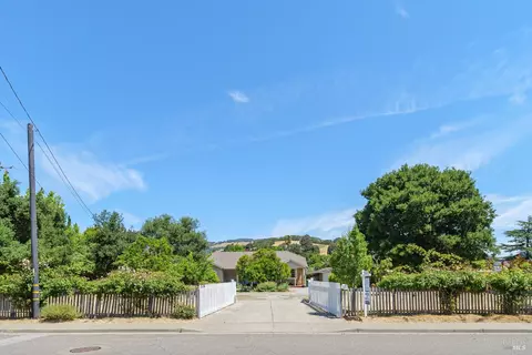 2130 Center Rd, Novato, CA 94947