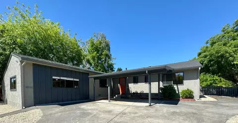 4095 Malone Dr, Napa, CA 94558