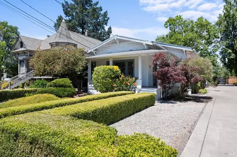 407 Matheson St, Healdsburg, CA 95448