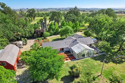 4000 Arlington Ave, Santa Rosa, CA 95407