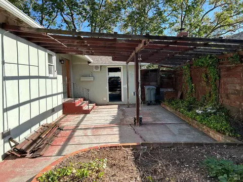 2115 Illinois St, Vallejo, CA 94590 photo 15