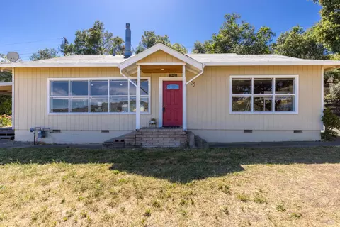 25 Block Dr, Cloverdale, CA 95425