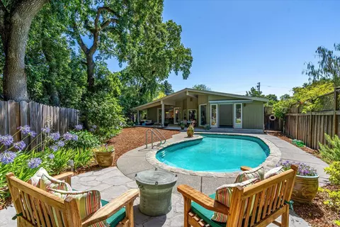 645 Austin Ave, Sonoma, CA 95476