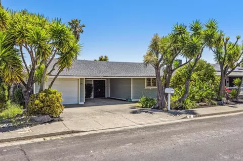 86 Calypso Shrs, Novato, CA 94949
