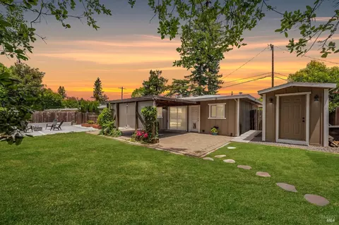 1263 Matanzas Way, Santa Rosa, CA 95405