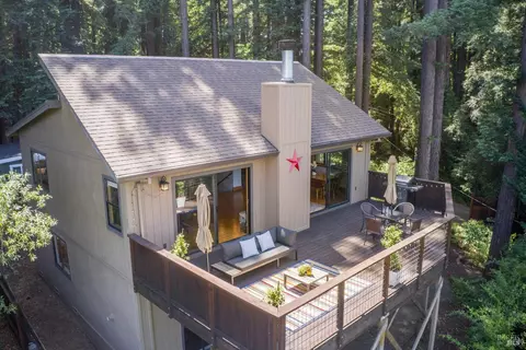 14523 Redwood Ln, Guerneville, CA 95446