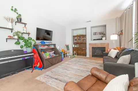 5021 Rowe Dr, Fairfield, CA 94533 photo 8