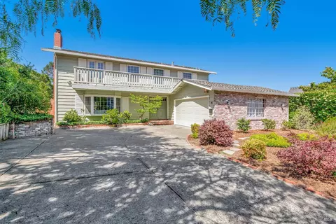25 Coast Oak Way, San Rafael, CA 94903