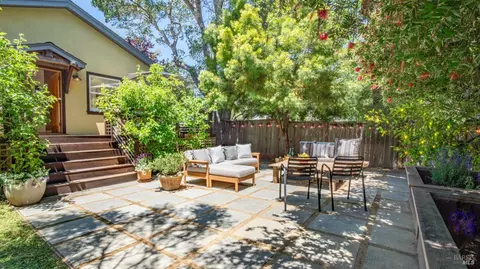 410 Ash St, Mill Valley, CA 94941