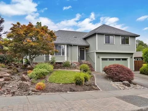 4812 Foxglove Ct, Santa Rosa, CA 95405