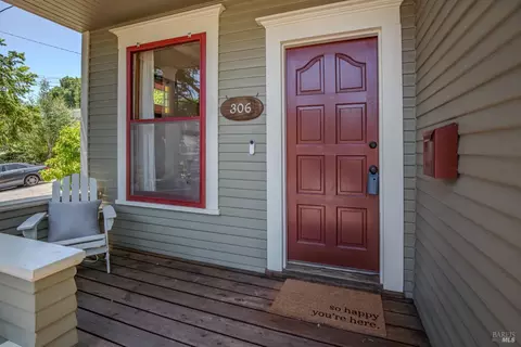 306 Pitt Ave, Sebastopol, CA 95472
