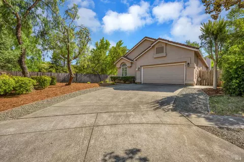 7 Penrod Ct, Napa, CA 94558