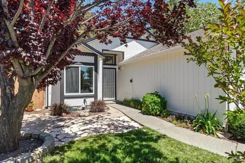 1050 Pueblo Ct, Vallejo, CA 94591 photo 7