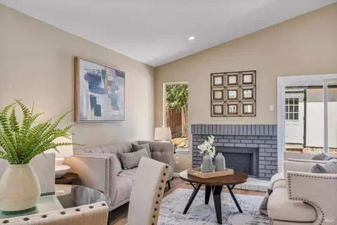 1050 Pueblo Ct, Vallejo, CA 94591 photo 14