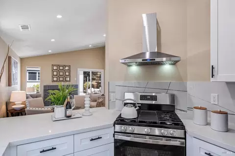 1050 Pueblo Ct, Vallejo, CA 94591 photo 17