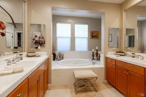 4172 Summer Gate Ave, Vallejo, CA 94591 photo 17