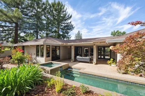 529 Wild Oak Ct, Santa Rosa, CA 95409