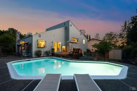 5405 Spain Ave, Santa Rosa, CA 95409
