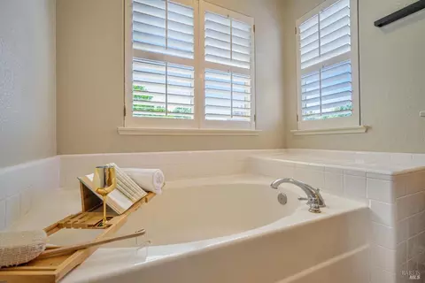 8327 Crusher Pl, Windsor, CA 95492 photo 24