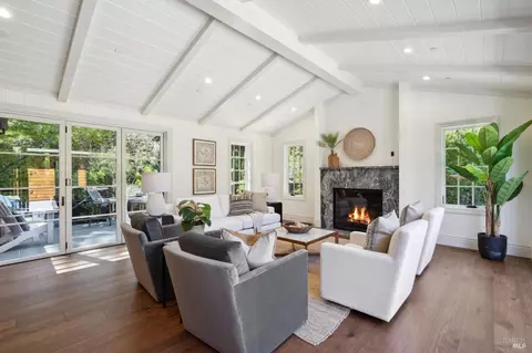Living - 266 Poplar Dr, Kentfield, CA 94904 photo 11 of 13