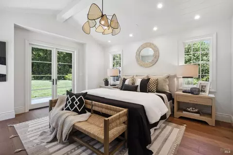 Bedroom - 266 Poplar Dr, Kentfield, CA 94904 photo 1 of 11