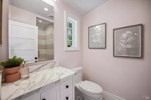 Bath - 266 Poplar Dr, Kentfield, CA 94904 photo 8 of 12