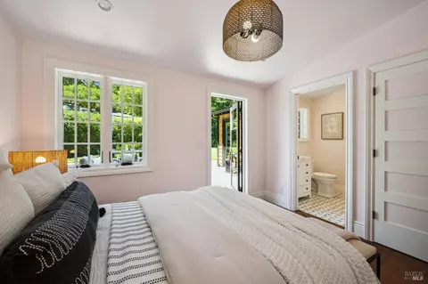 Bedroom - 266 Poplar Dr, Kentfield, CA 94904 photo 11 of 11