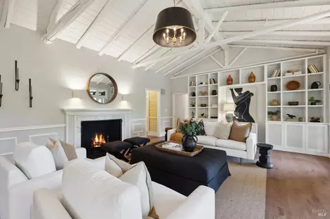 Living - 266 Poplar Dr, Kentfield, CA 94904 photo 5 of 13