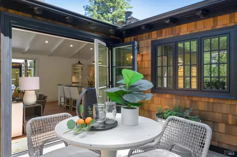 Exterior - 266 Poplar Dr, Kentfield, CA 94904 photo 8 of 19