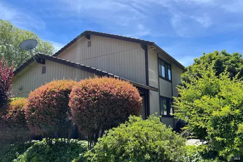 103-107 Carmel Ct, Novato, CA 94945