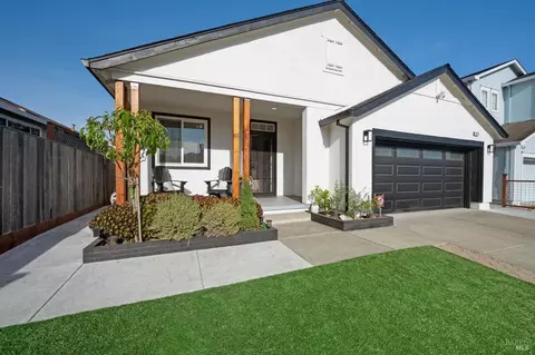 2772 Redtail St, Santa Rosa, CA 95407