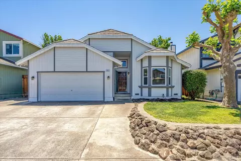 1421 Mariner Pl, Rohnert Park, CA 94928