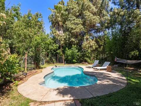 2791 Canal Ct, Fairfield, CA 94533 photo 2