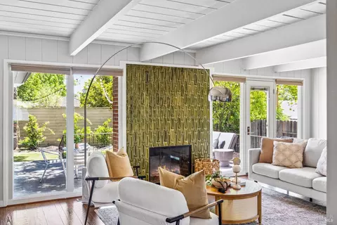760 Powell Ave, Healdsburg, CA 95448