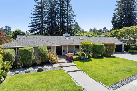 111 Lochinvar Rd, San Rafael, CA 94901