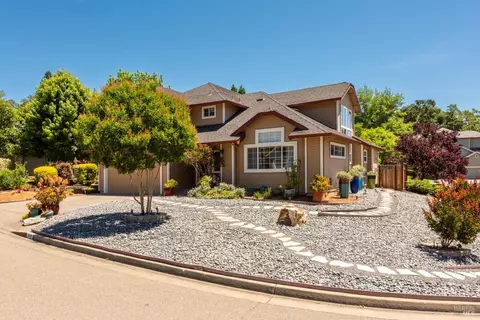 6515 Wayne Ct, Forestville, CA 95436