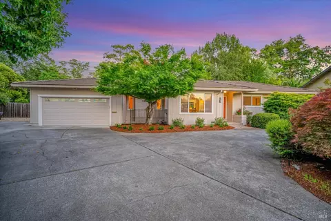 5634 Kathleen Ct, Santa Rosa, CA 95409