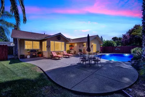 462 Dennis Dr, Vacaville, CA 95688 photo 7