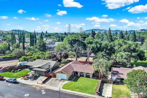 462 Dennis Dr, Vacaville, CA 95688 photo 6