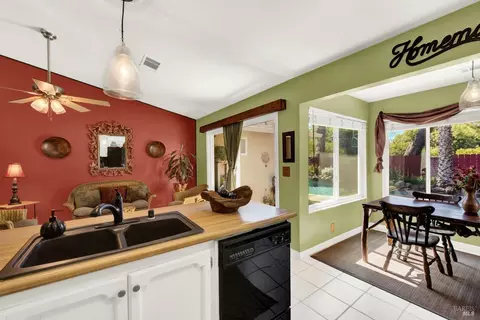 462 Dennis Dr, Vacaville, CA 95688 photo 21